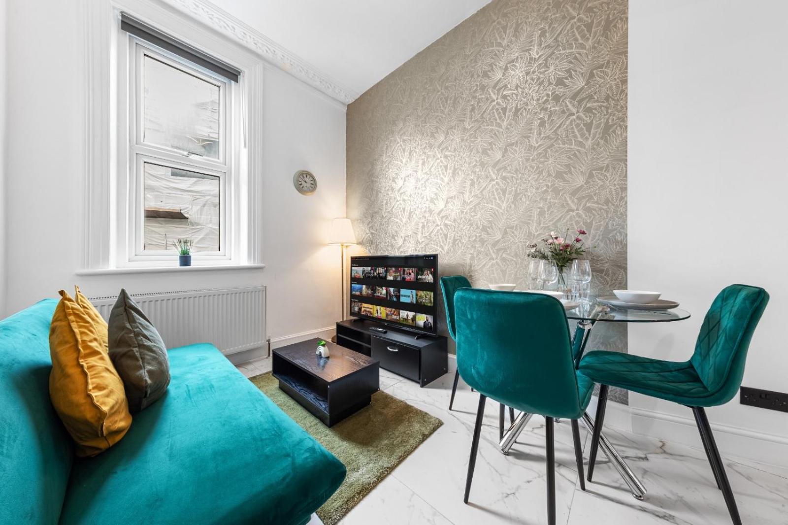 Appartamento 1b Flat, Sleeps 5 In Finchley Tw18 Londra
