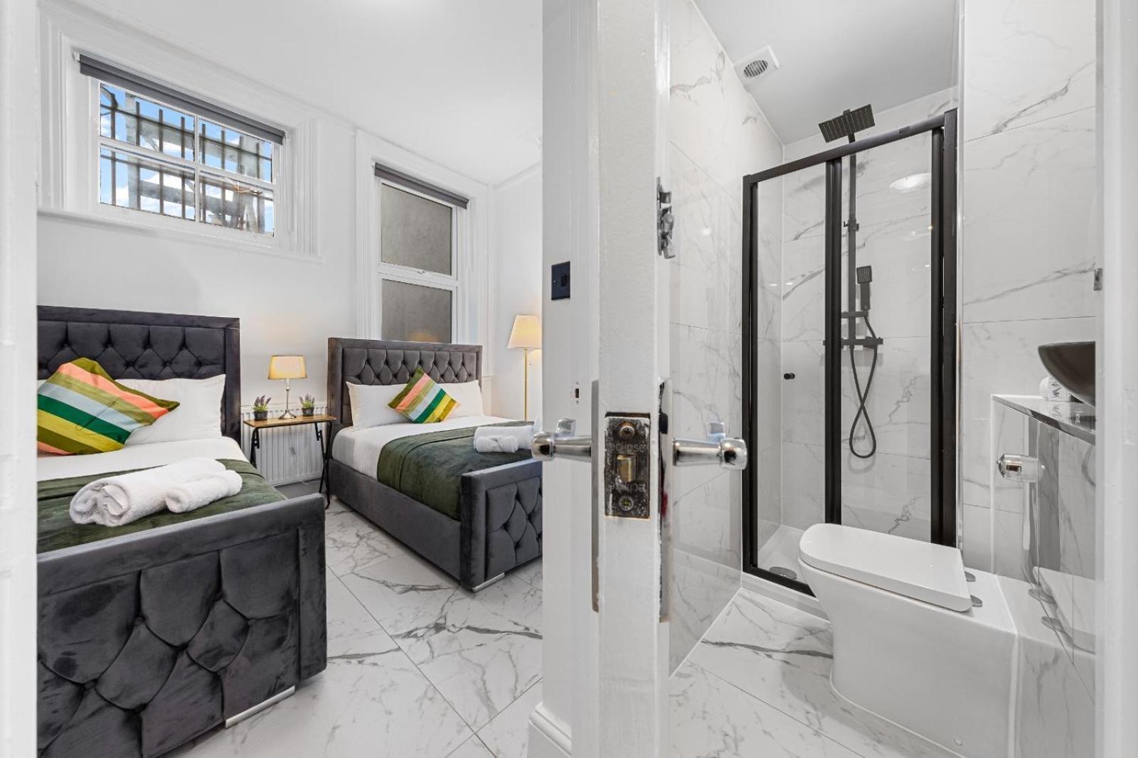1b Flat, Sleeps 5 In Finchley Tw18 Appartamento