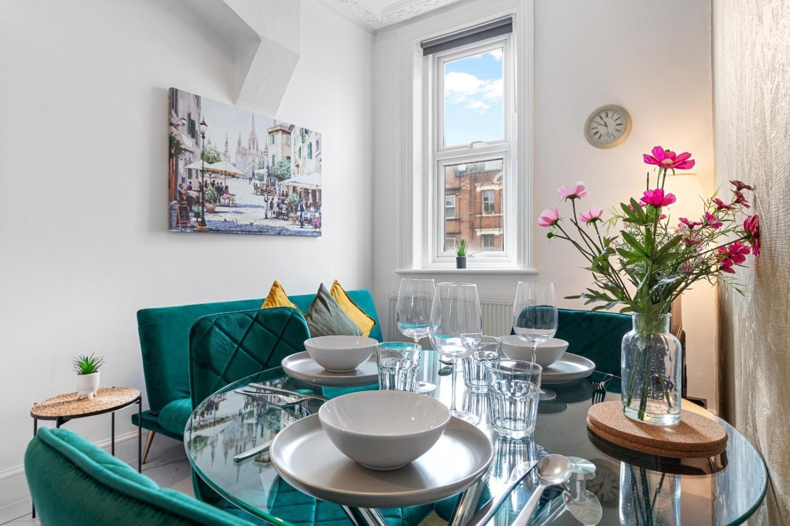 Appartamento 1b Flat, Sleeps 5 In Finchley Tw18 *