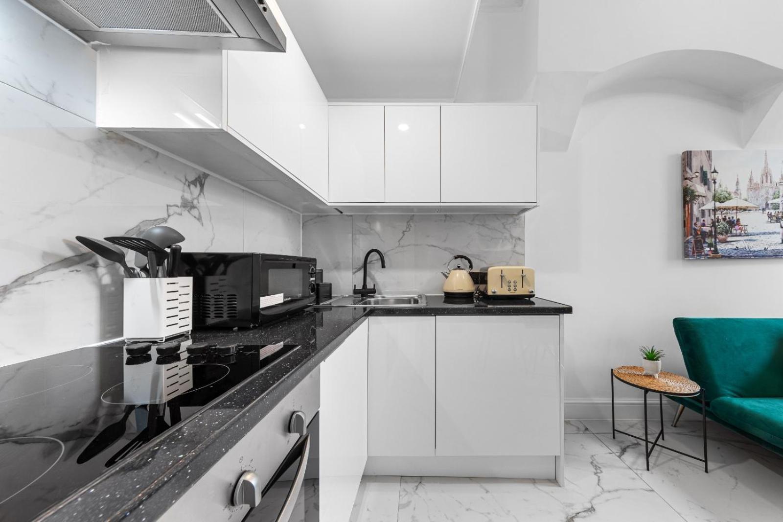 1b Flat, Sleeps 5 In Finchley Tw18 * Londra