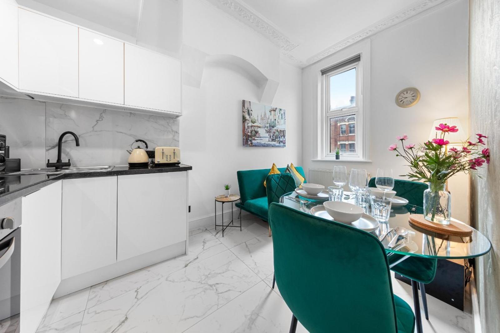 1b Flat, Sleeps 5 In Finchley Tw18 Appartamento *
