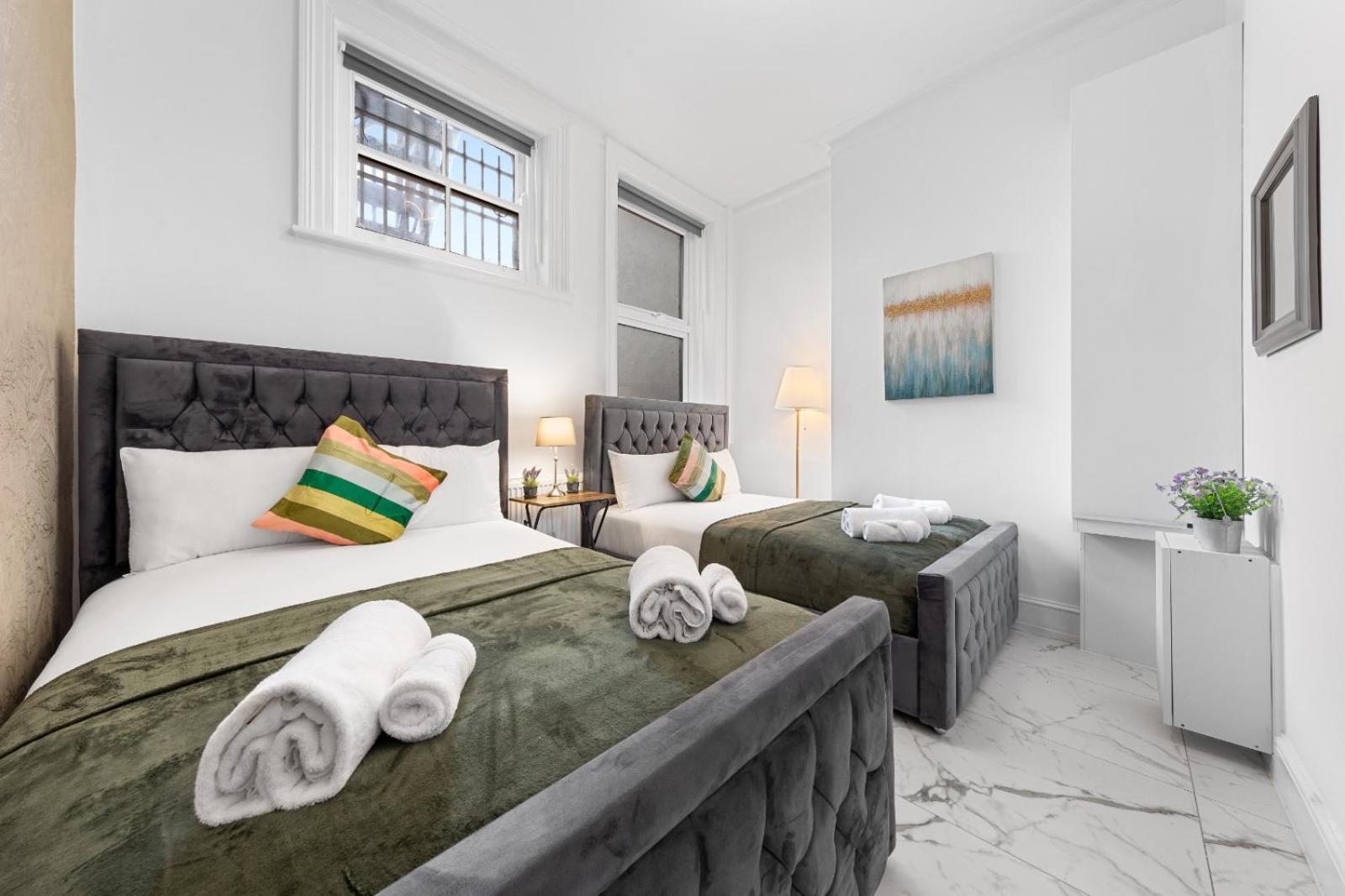 1b Flat, Sleeps 5 In Finchley Tw18 * Londra